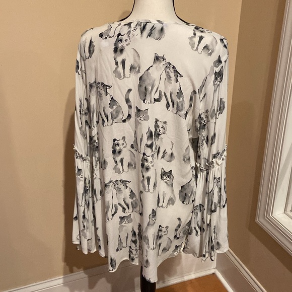 KAREN KANE Beautiful Size L CAT THEME TOP Bell Sleeves 100% Viscose - Picture 5 of 13